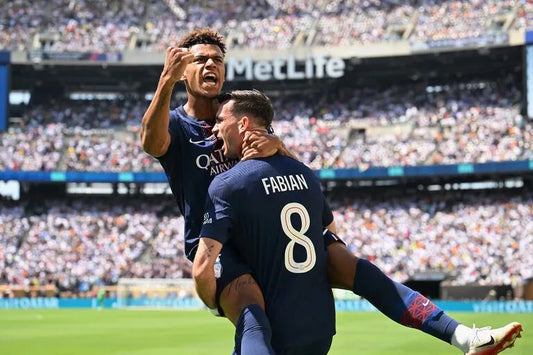 PSG deprawuje Real Madryt w półfinale – 4️⃣:0️⃣ i awans do wielkiego finału!