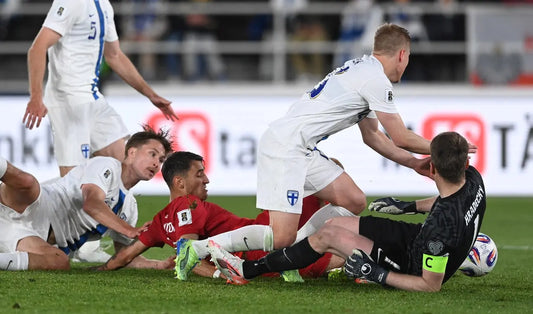 😱 Finlandia vs Polska – był mecz, był dramat, jest płacz Box2Box - Sklep z koszulkami piłkarskimi z całego świata